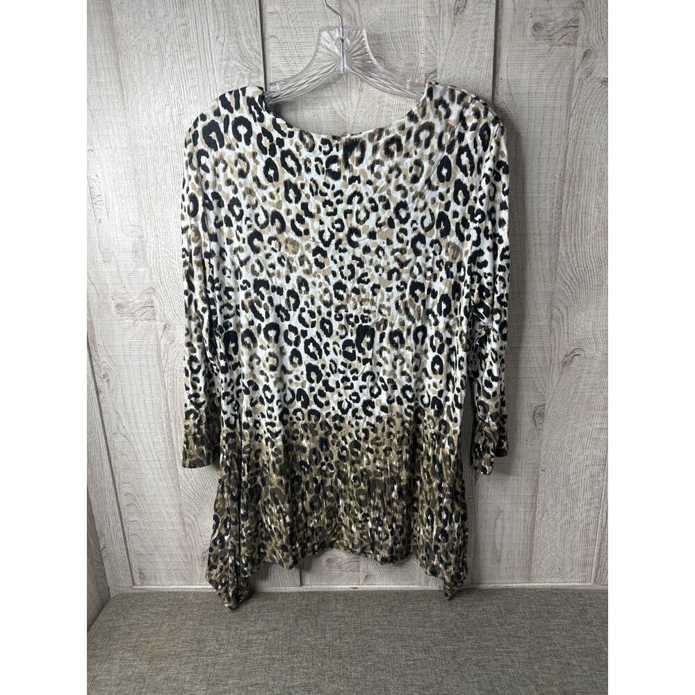 Ruby Rd Leopard Animal Print Tunic Top Studded Neckline 3/4 Sleeves Womens M - Picture 2 of 6